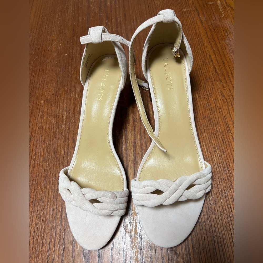 Talbots beige sandals shoes size 10M